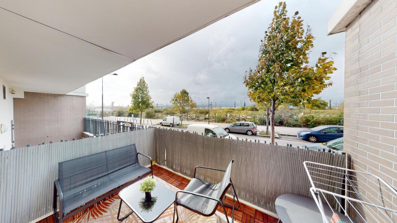Апартаменти Live Like A Local Stylish 2Br With Balcony & Parking Сен-Дені Екстер'єр фото