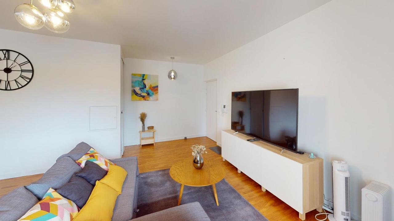 Апартаменти Live Like A Local Stylish 2Br With Balcony & Parking Сен-Дені Екстер'єр фото