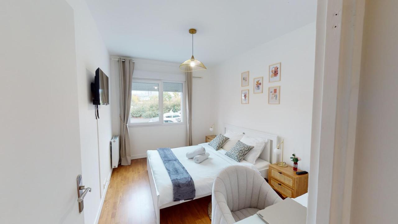 Апартаменти Live Like A Local Stylish 2Br With Balcony & Parking Сен-Дені Екстер'єр фото